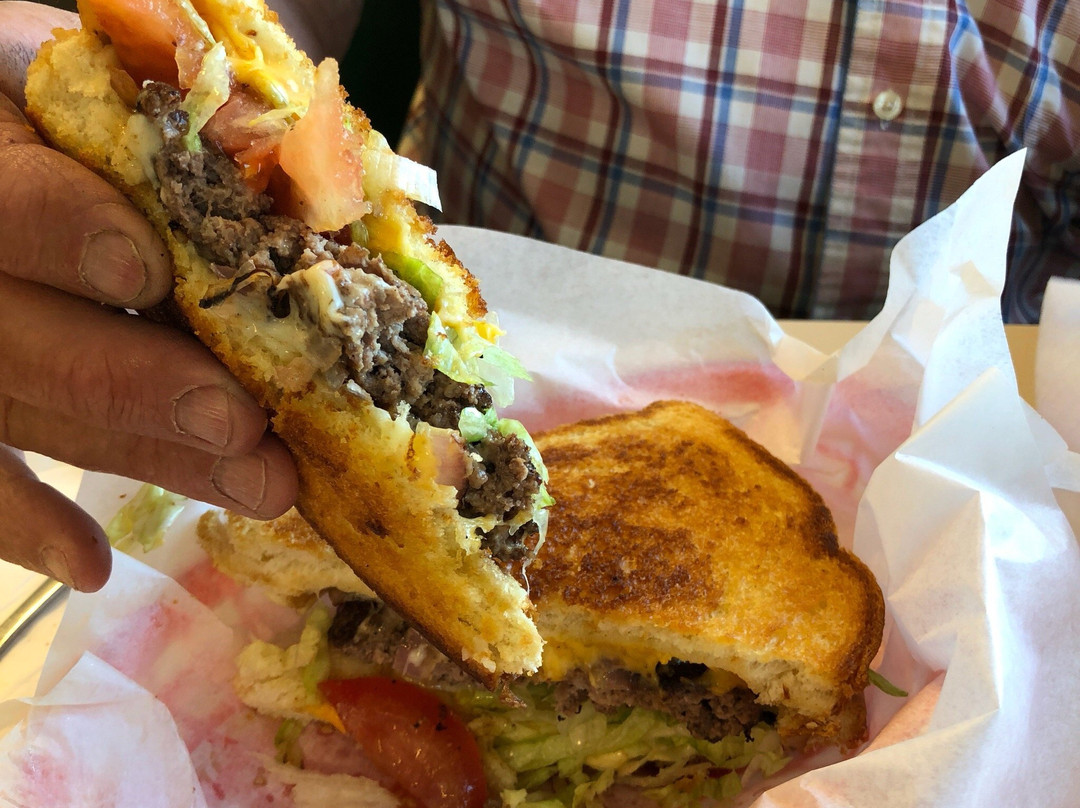 Panaca餐馆和美食-Veria's Country Cafe