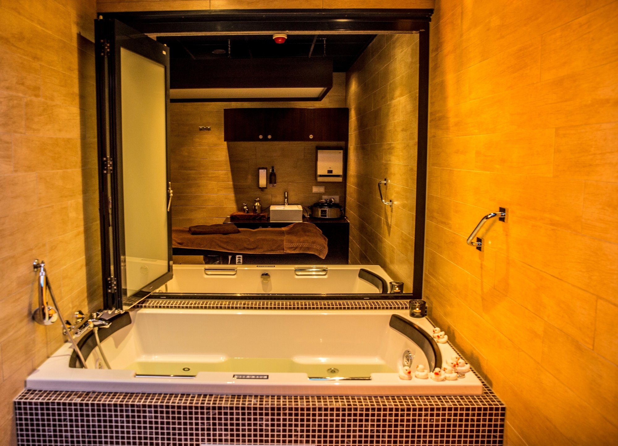 Hotel & Spa Savarin-官方