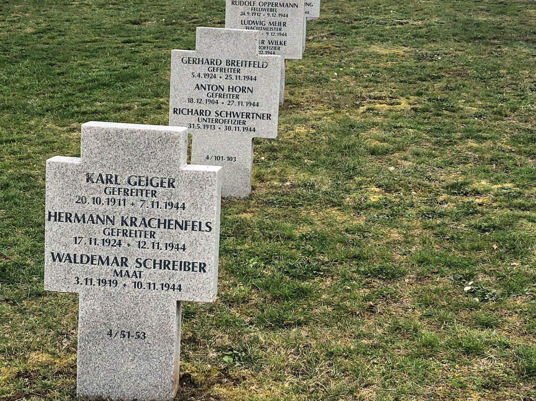 Cimetiere Militaire Allemand景点图片