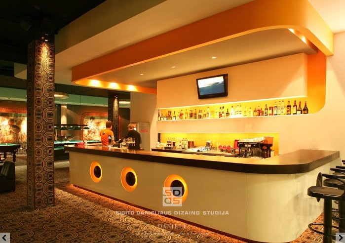 Billiard Club Black Ball-克莱佩达必去景点