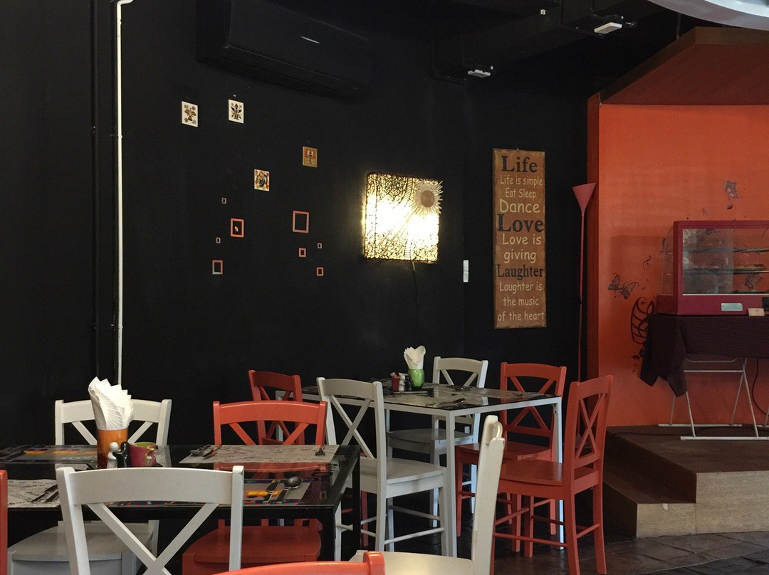 ร้านอาหาร บ่อนอก