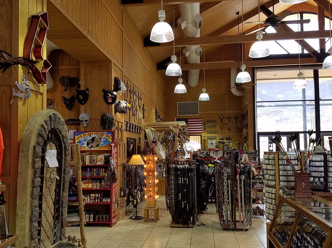 Bowlin's Picacho Plaza-Picacho必去景点