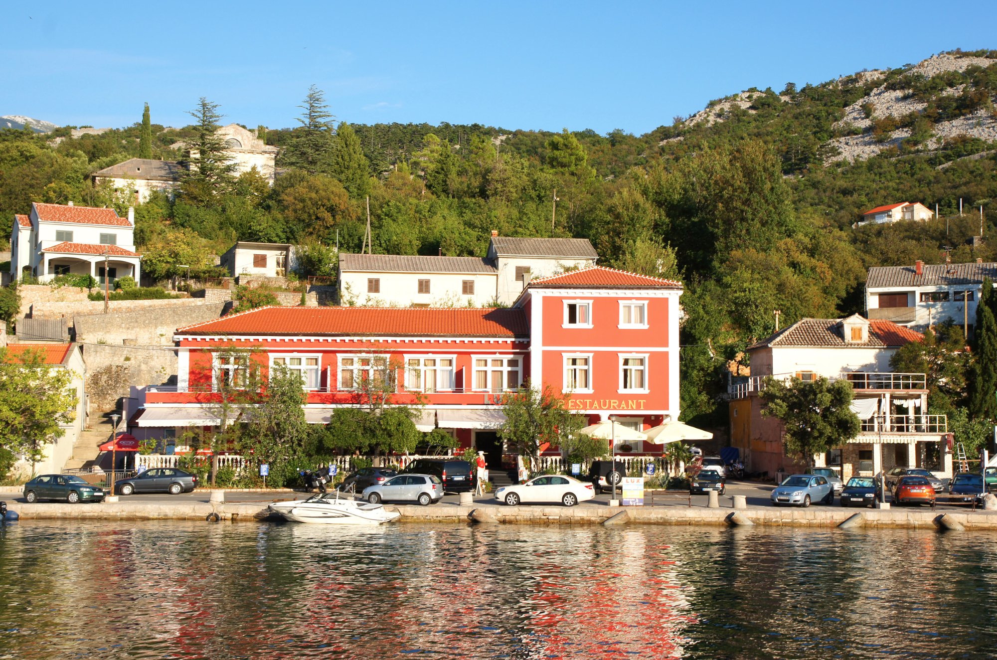 Lux Hotel Pension-浴室