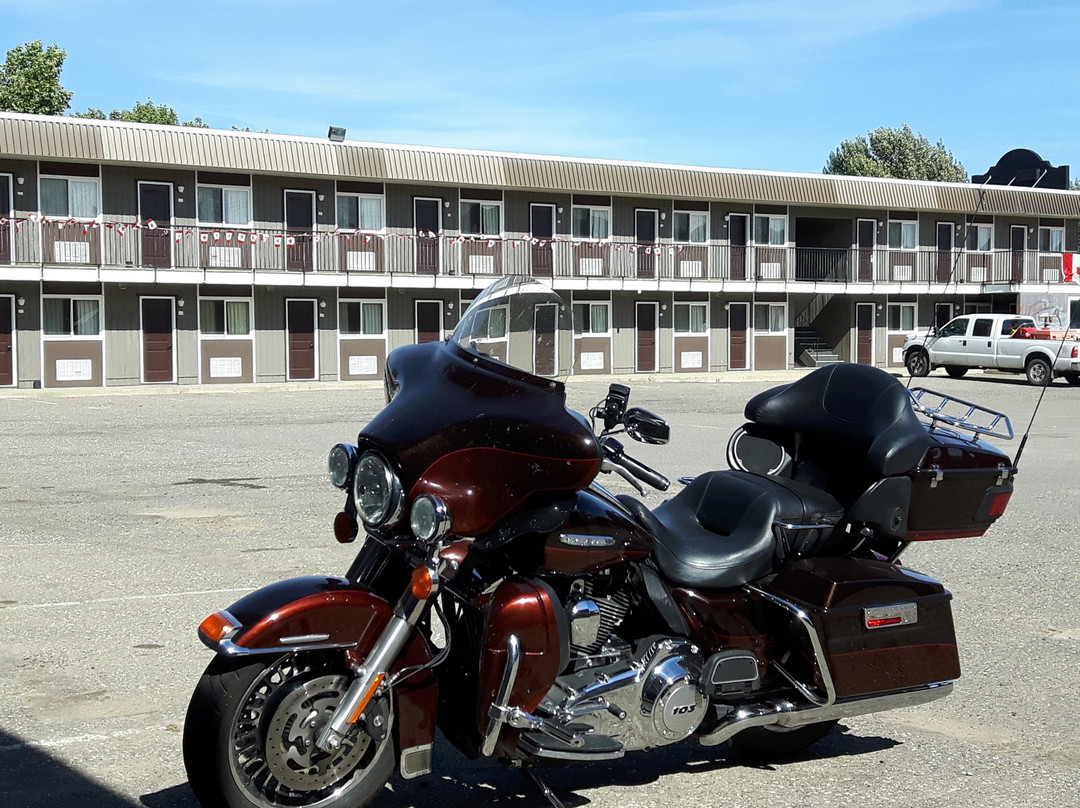 Hudson's Hope餐馆和美食-The Pine Inn