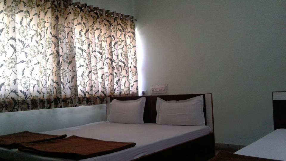 Khyber Palace Hotel主图