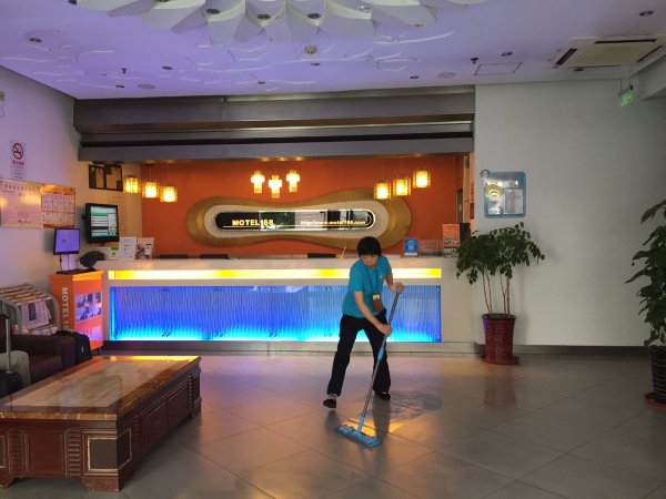 柏丽艾尚酒店(上海金山百联城市沙滩店)-浴室