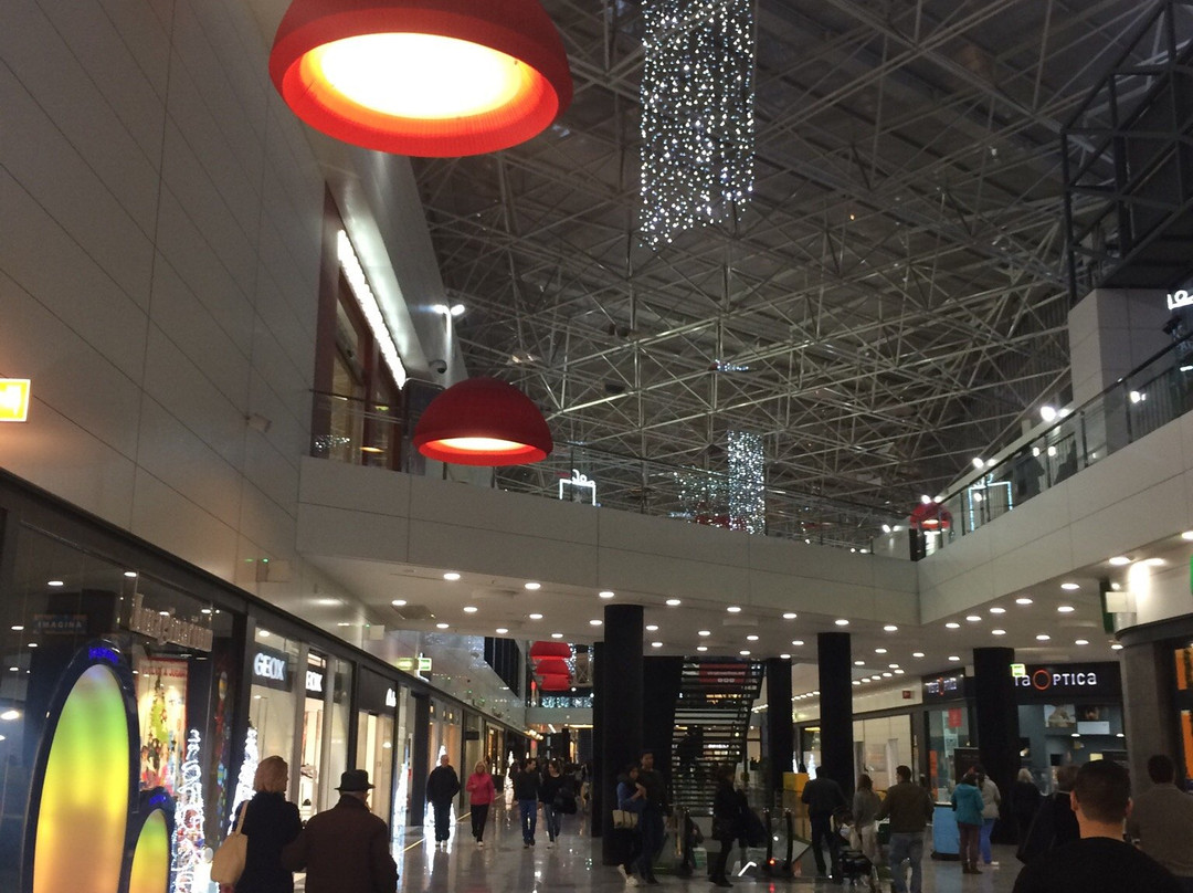 C.C Serrallo Plaza-格拉纳达必去景点