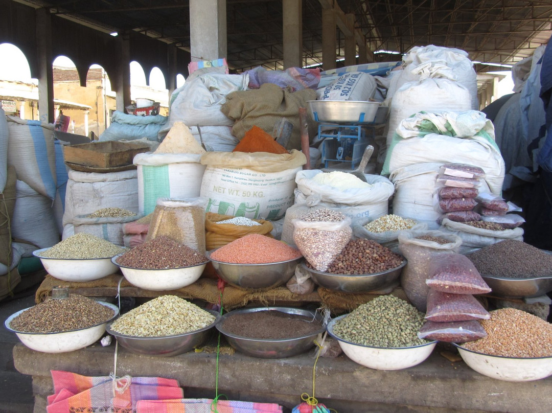 Grain and Vegetable Market-阿斯玛拉必去景点
