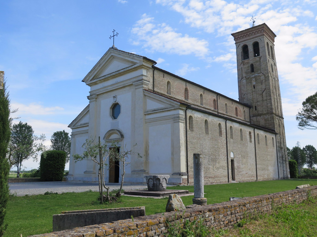 Lison旅游景点-Abbazia di Santa Maria Maggiore