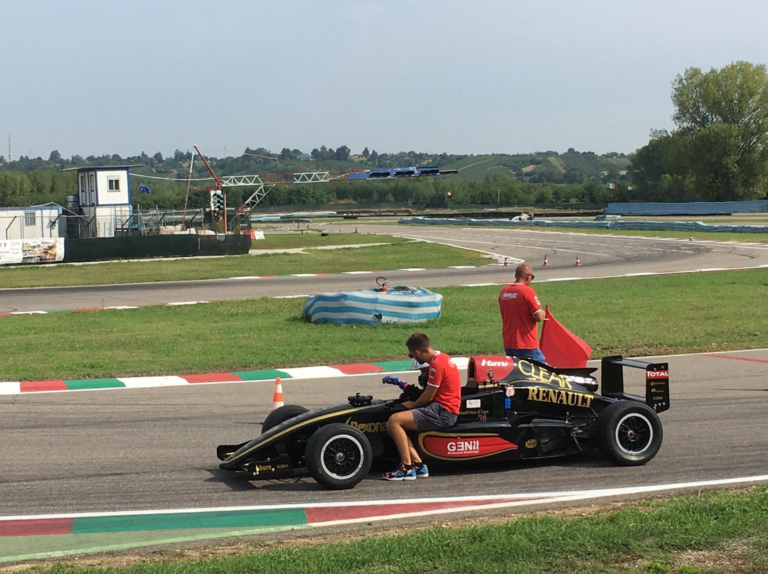 Gt driving expedience-Chignolo Po必去景点
