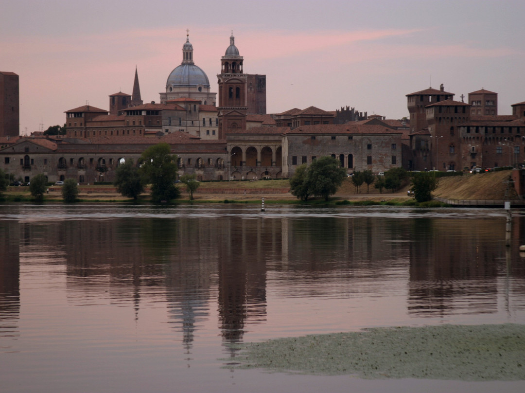 Cerese di Virgilio酒店住宿-B&B HOTEL Mantova Cristallo