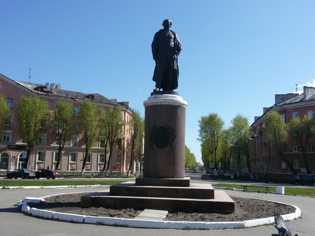 Lomonosov Statue景点图片