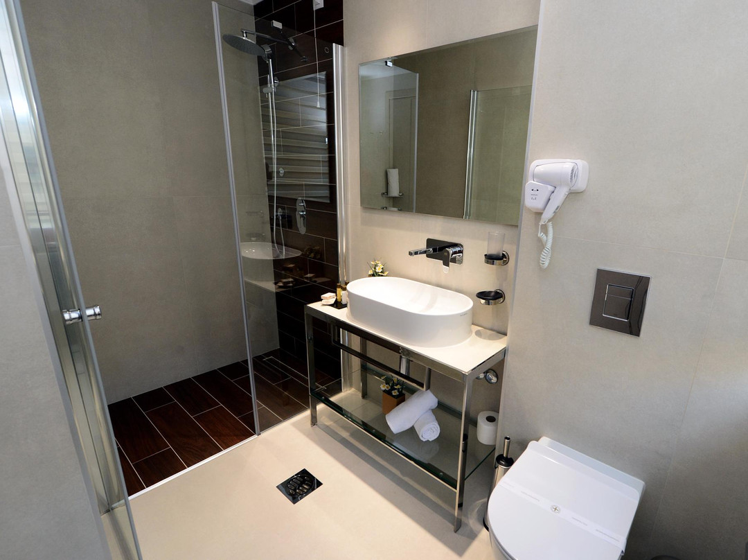 Alexandar Square Boutique Hotel