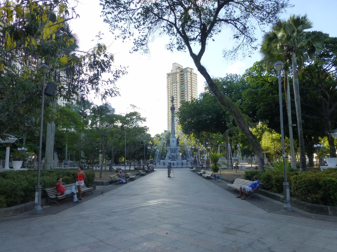 Largo do Campo Grande ( Praça 2 de Julho )-萨尔瓦多必去景点
