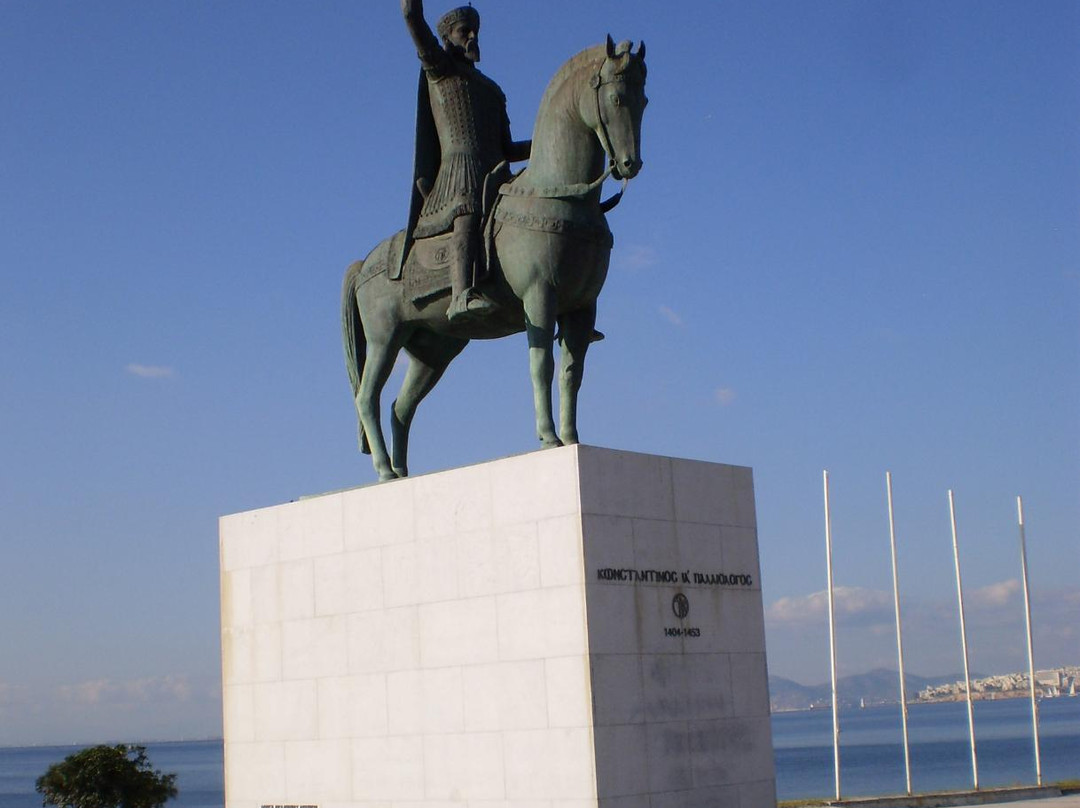 Statue of Constantine Palaeologos-帕里欧弗里欧必去景点