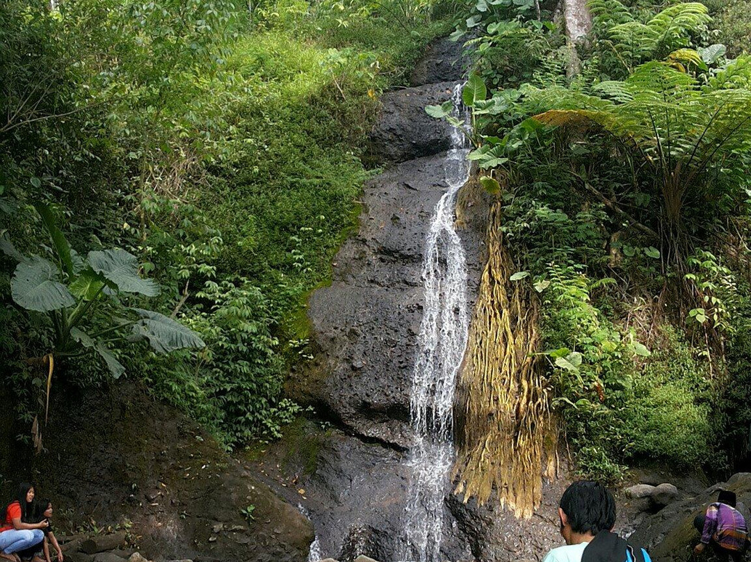 Roro Kuning Waterfall-Nganjuk必去景点