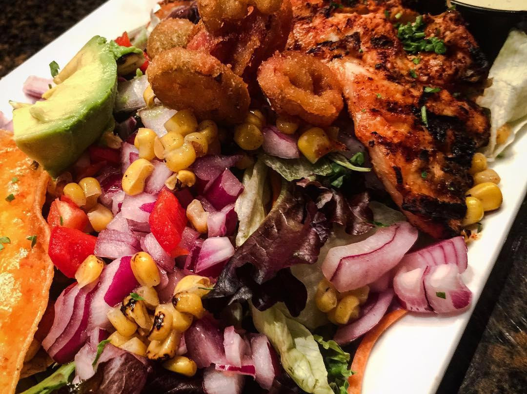 Red Robin America's Gourmet Burgers and Spirits