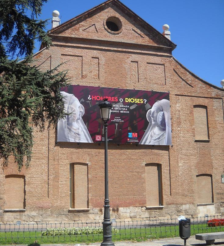 Plaza de las Bernardas-阿尔卡拉-德-哈纳雷斯必去景点