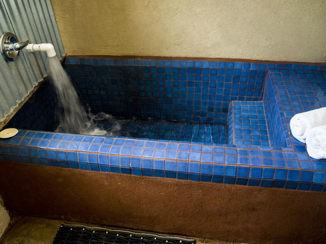 Blackstone Hotsprings景点图片