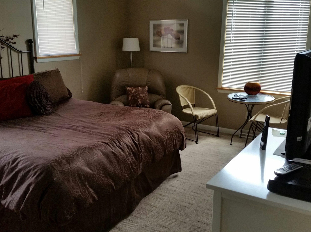 The Seasons Inn at Nick's Place主图