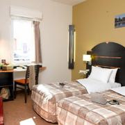 Hôtel Restaurant Akena Bordeaux La Brède主图