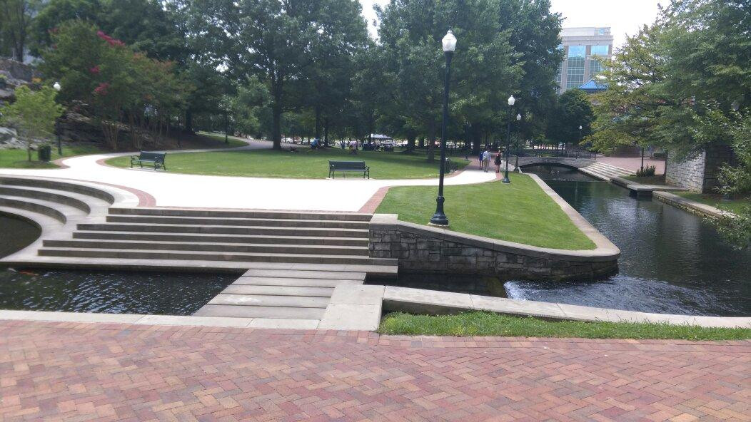 Big Spring Park-亨茨维尔必去景点