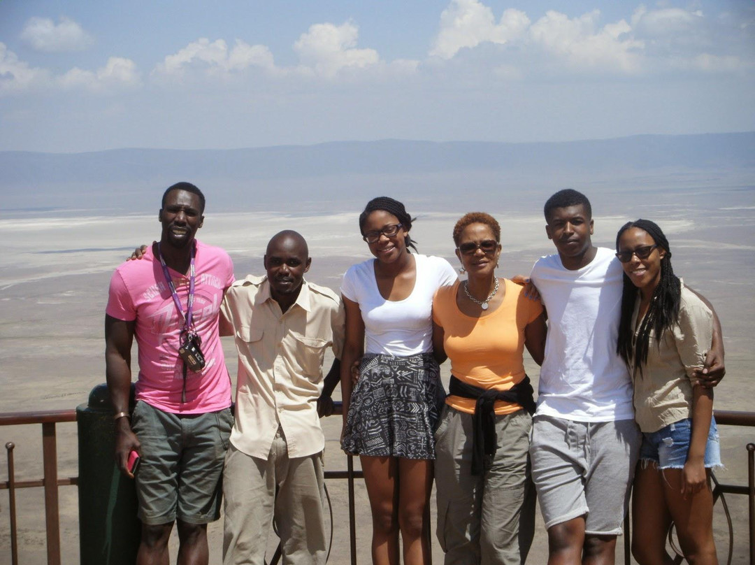 Wild Root Safaris and Adventures-阿鲁沙必去景点