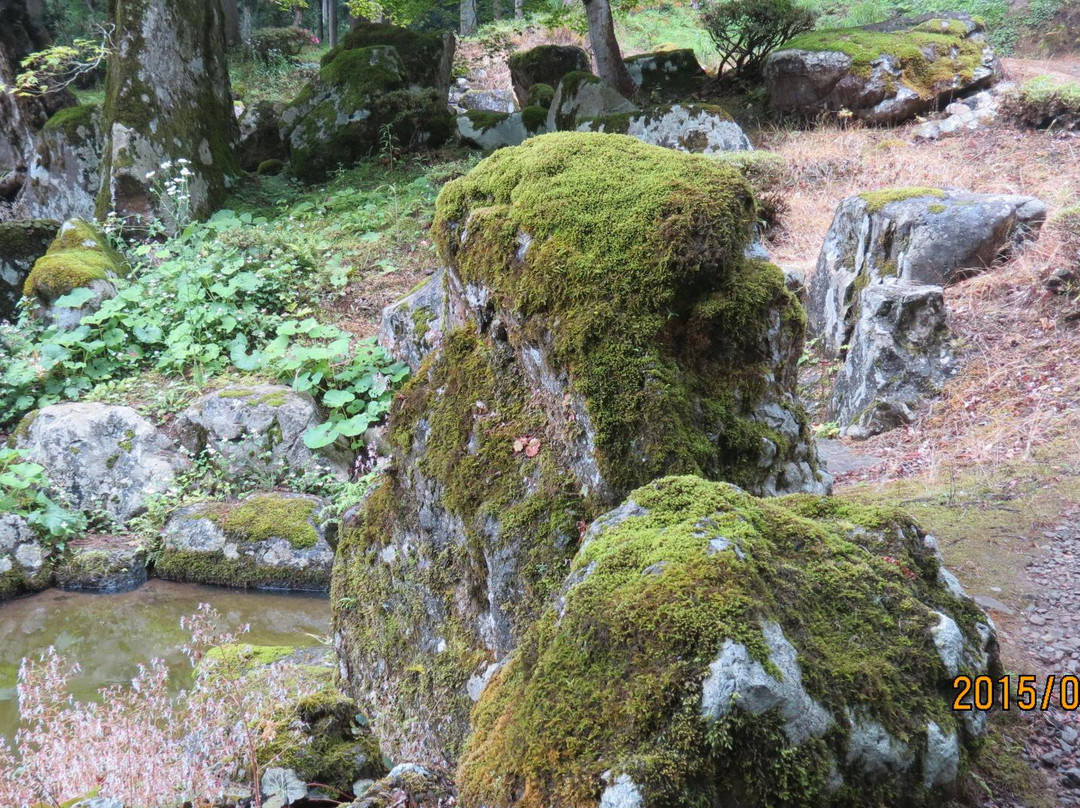 Suwa Yakata Remains Garden景点图片