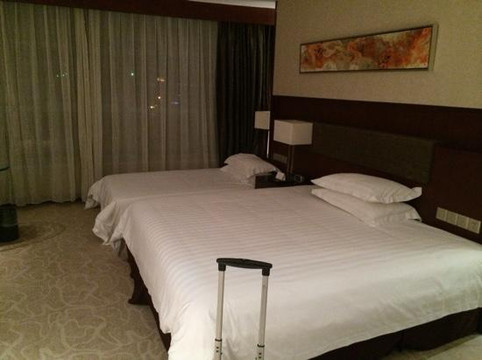 余坤开元大酒店主图