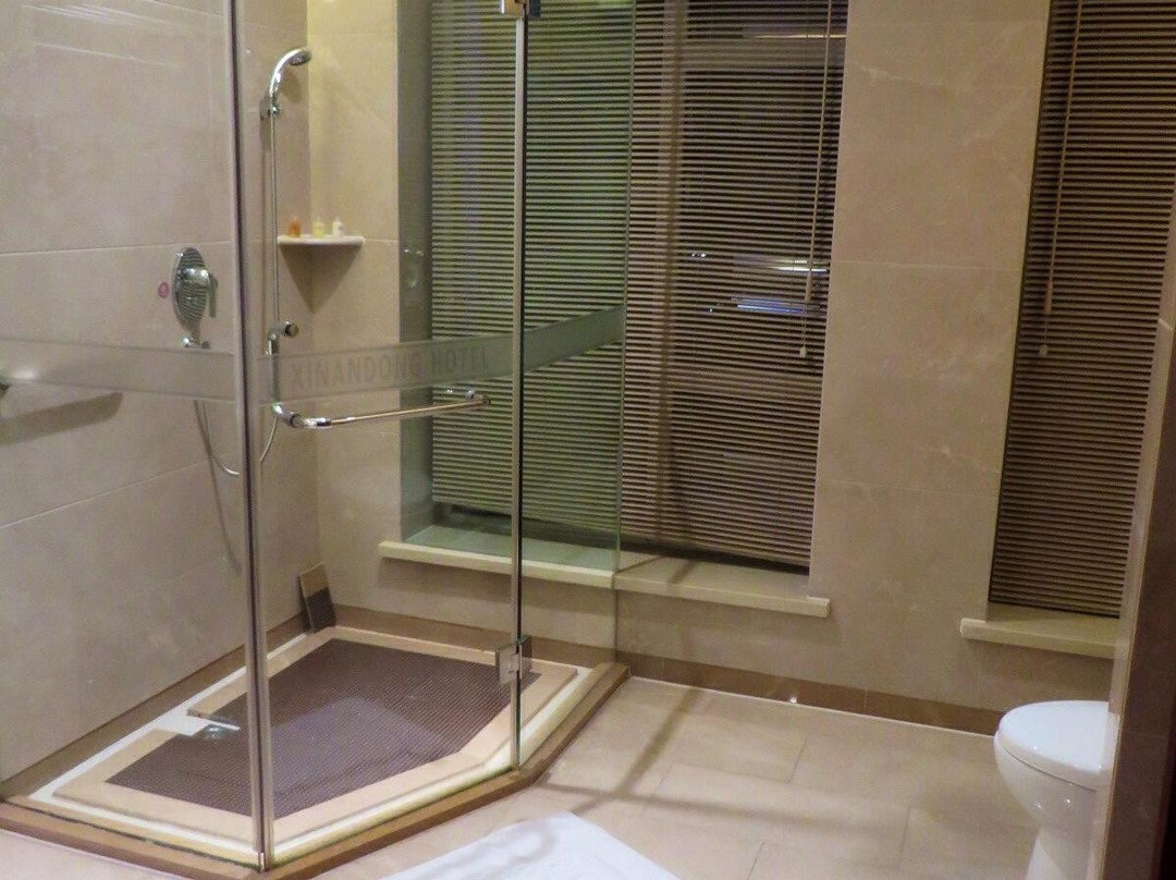 新安东大饭店 主图