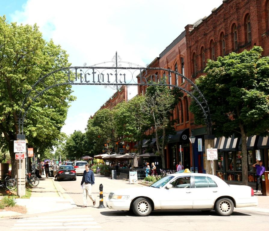 Victoria Row-夏洛特镇必去景点