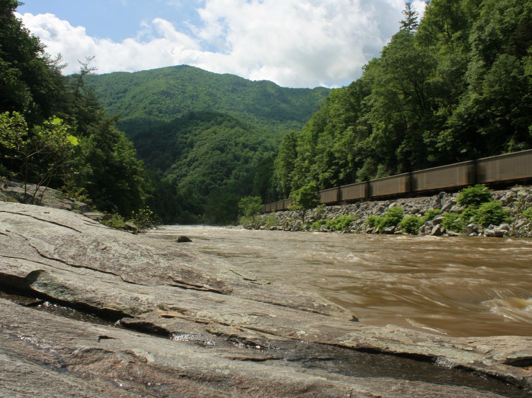 Nantahala Outdoor Center - Nolichucky River-Erwin必去景点