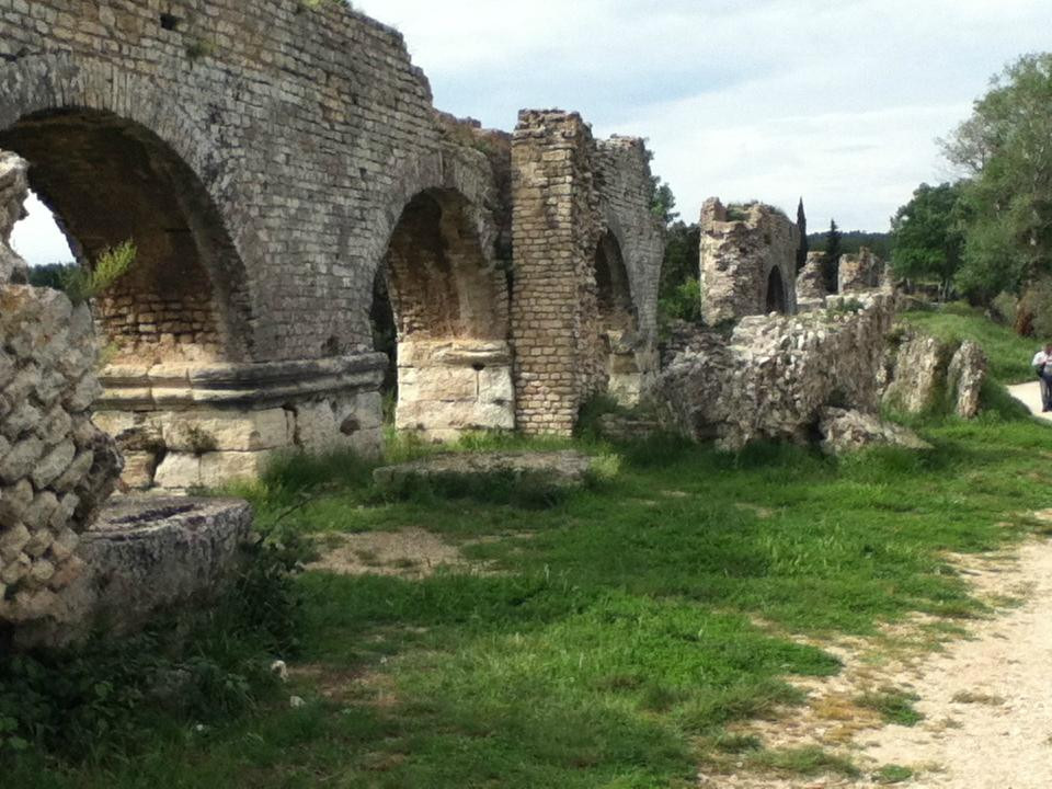 Aqueduc Romain de Barbegal-Fontvieille必去景点