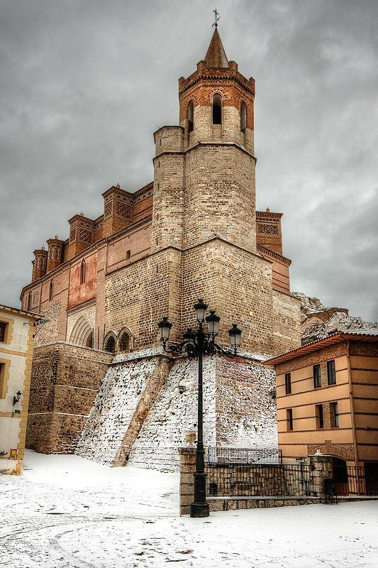 Iglesia Santiago El Mayor de Montalban景点图片