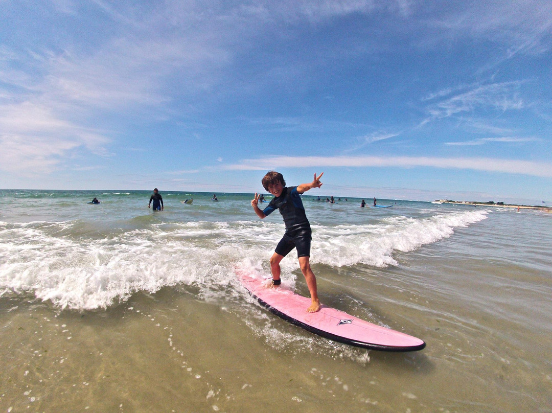 Pirate Surf School景点图片