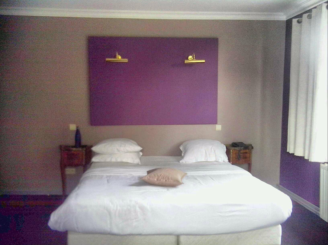 Le Chevalier Hotel Areesh