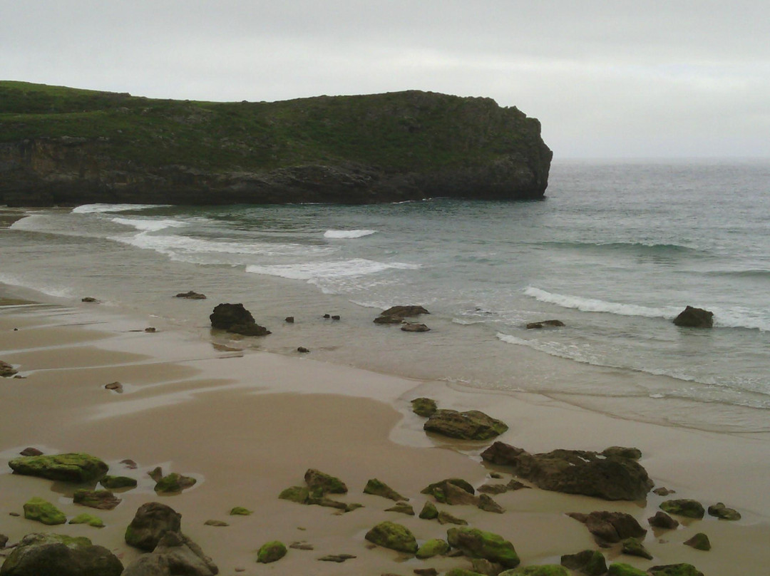 Playa de la Ballota-利亚内斯必去景点