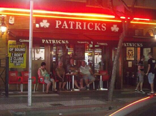 Patrick's Irish Bar Salou景点图片