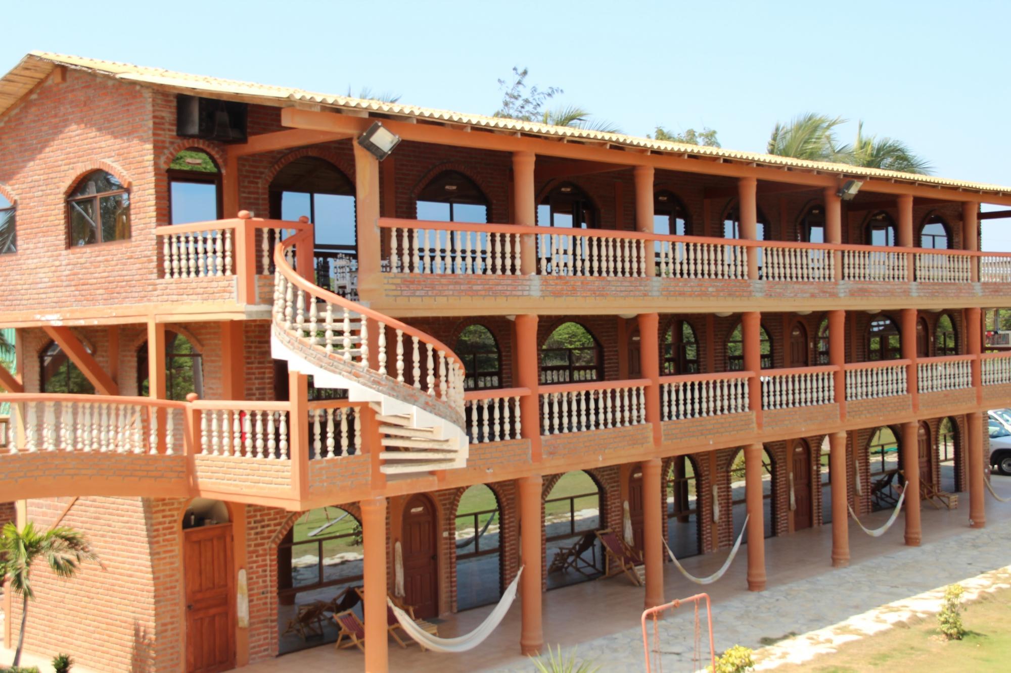 Hotel Romanos Suite Hotel-浴室