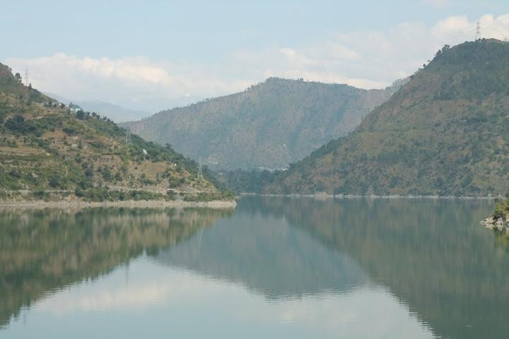 Chamera Lake景点图片