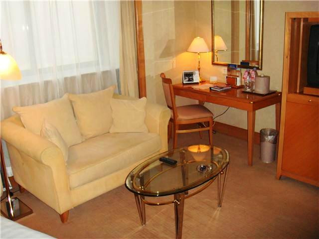 怡豪大饭店主图