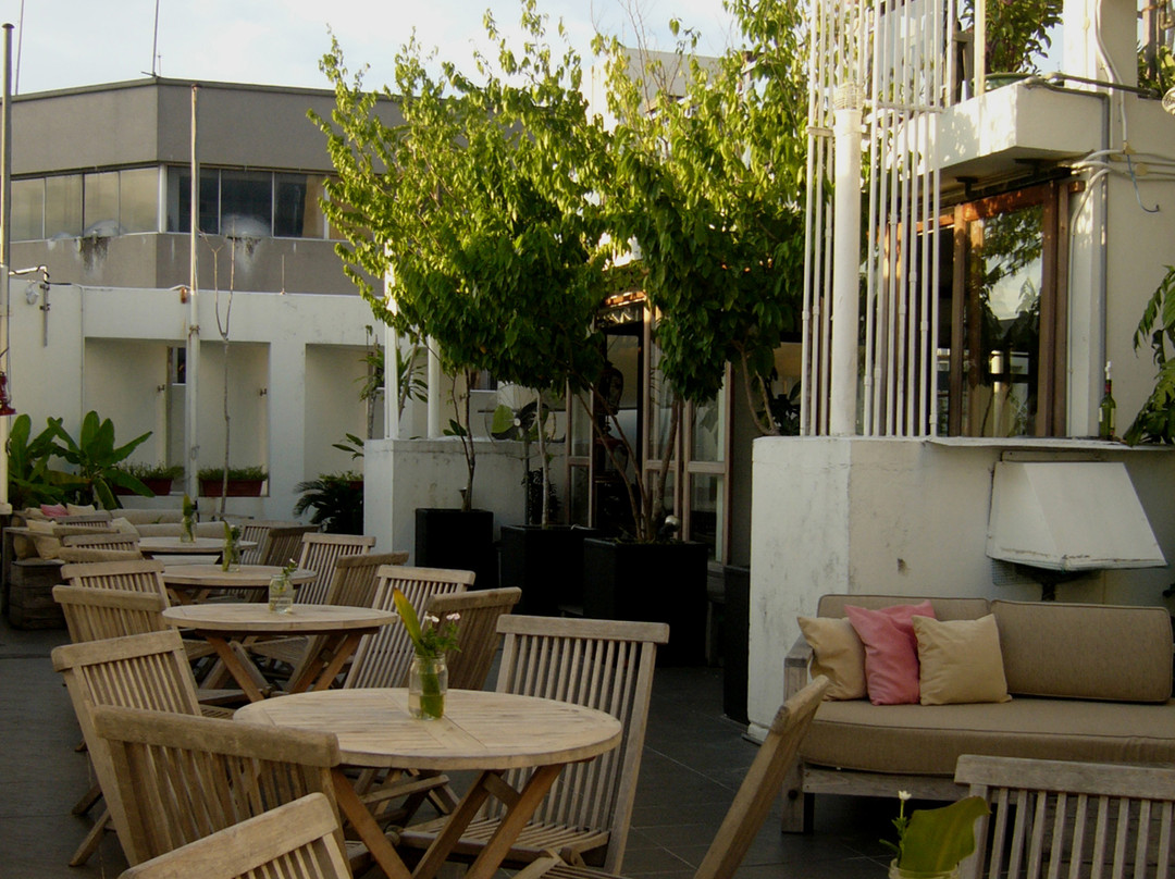 沙巴餐馆和美食-Balin Roof Garden Bar & Bistro