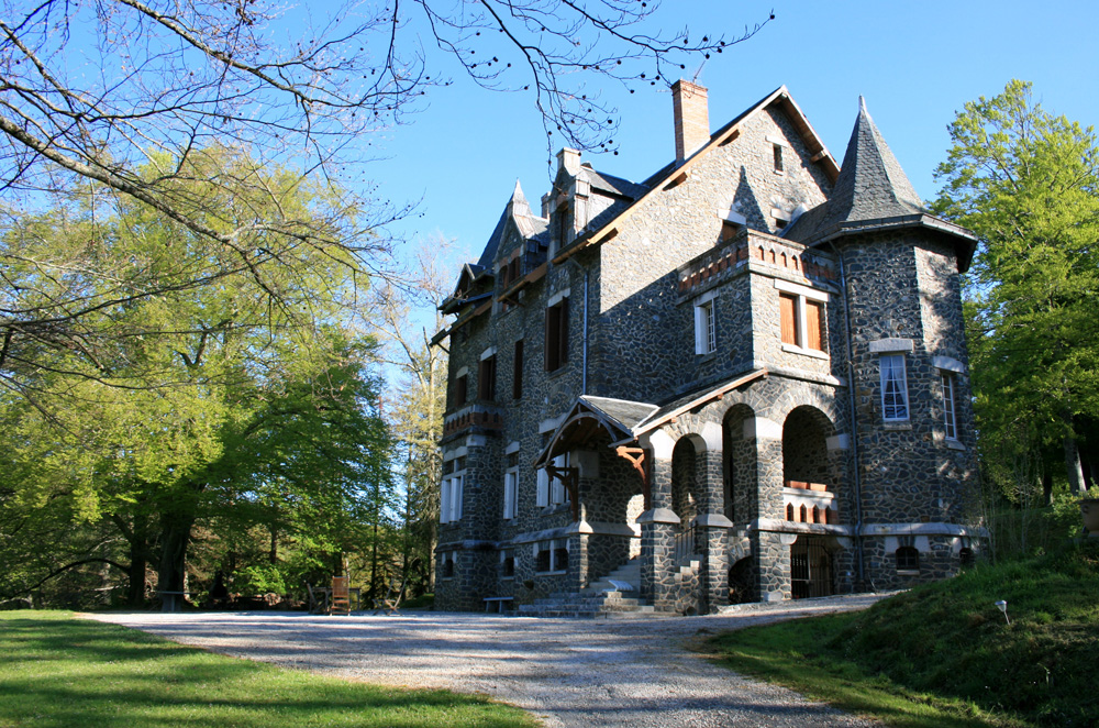 Chateau de Roqueperlic-官方