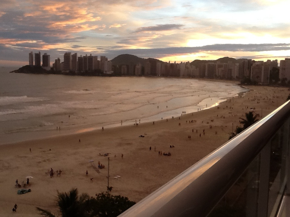 Praia de Pitangueiras-瓜鲁雅必去景点