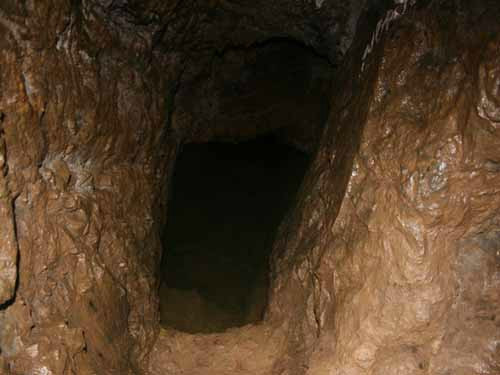 Chobhar Caves景点图片