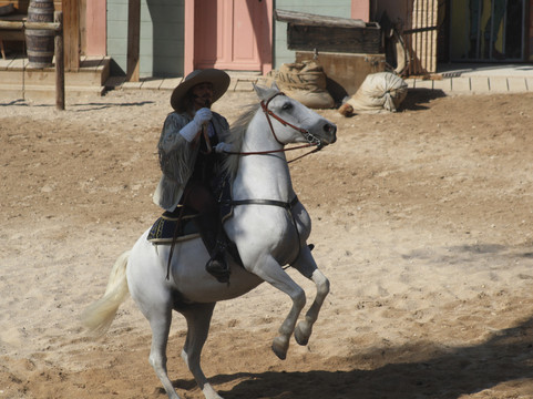 OK Corral-Cuges-les-Pins必去景点
