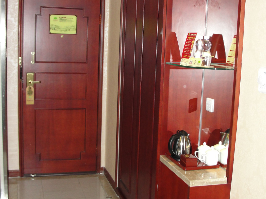 维也纳酒店(深圳体育中心银湖地铁站店)主图