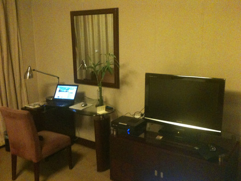 山西华苑宾馆（太原站西广场地铁站店）主图