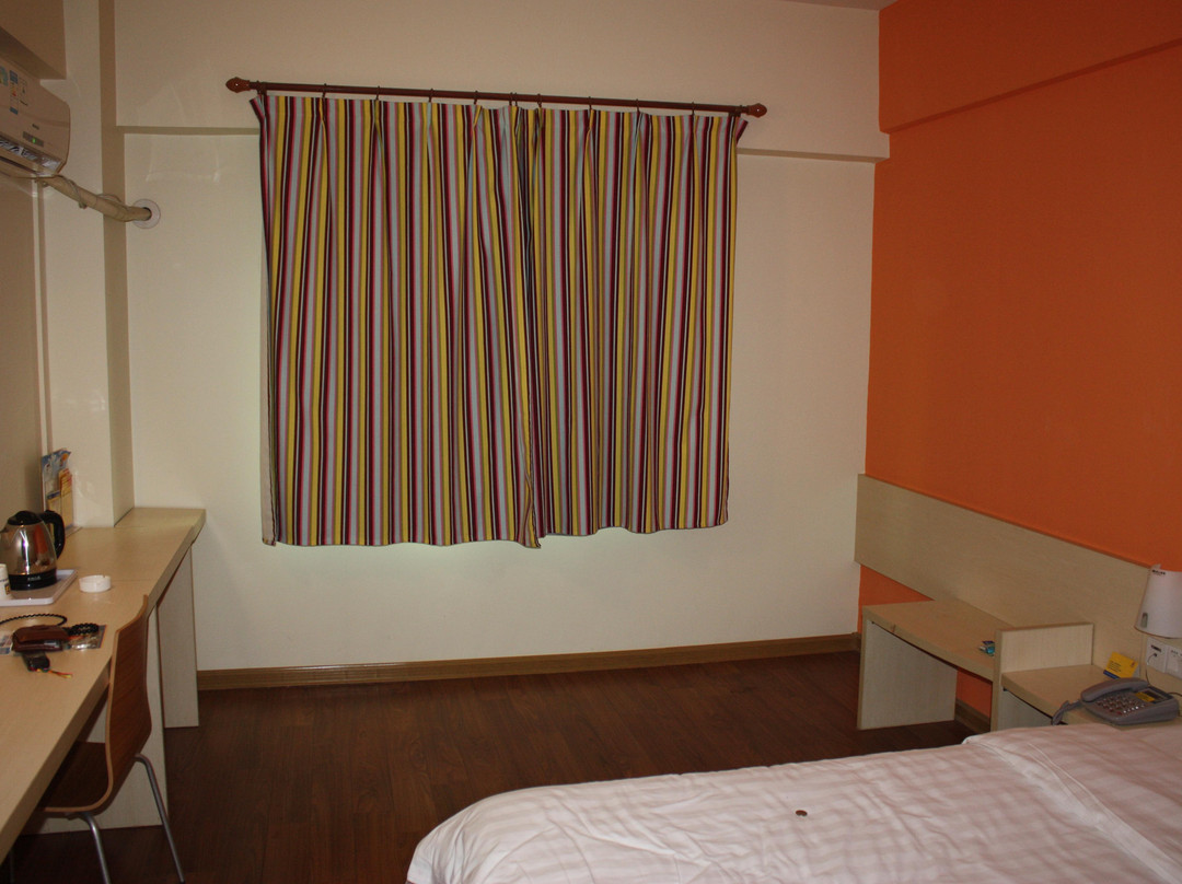 7天酒店·南京鼓楼医院珠江路地铁站店主图