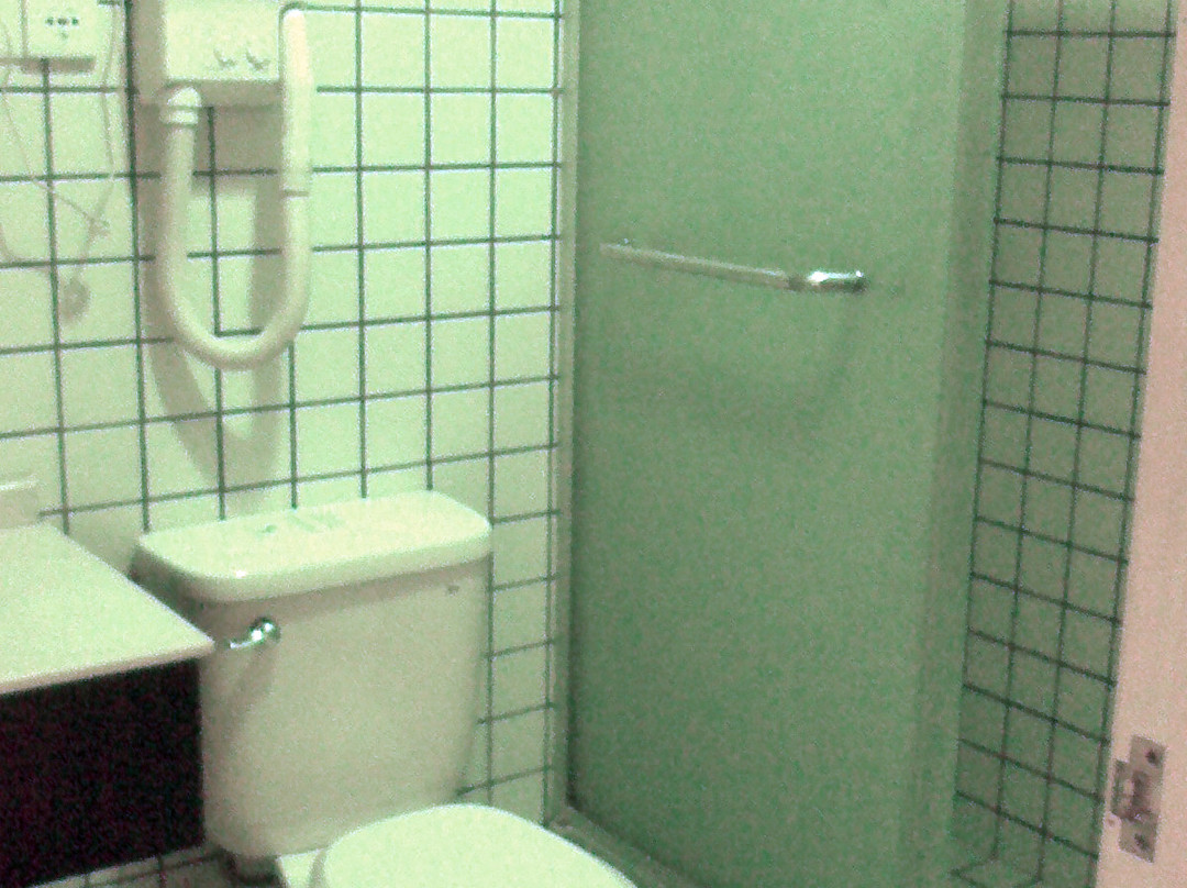 一百假日酒店主图